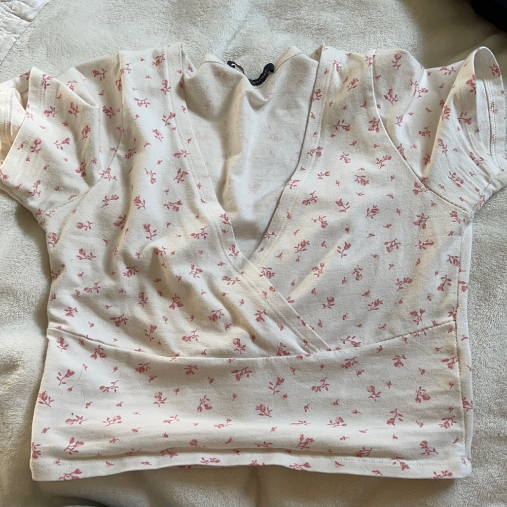 brandy melville amara tee